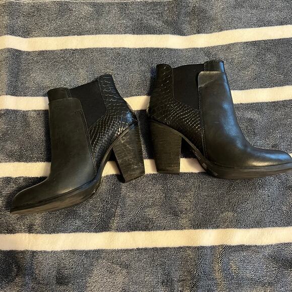 Aldo Black Booties Women's Size 6.5 - Picture 4 of 11